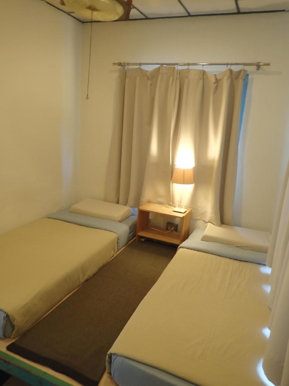 City Hut 1828 台南 エクステリア 写真