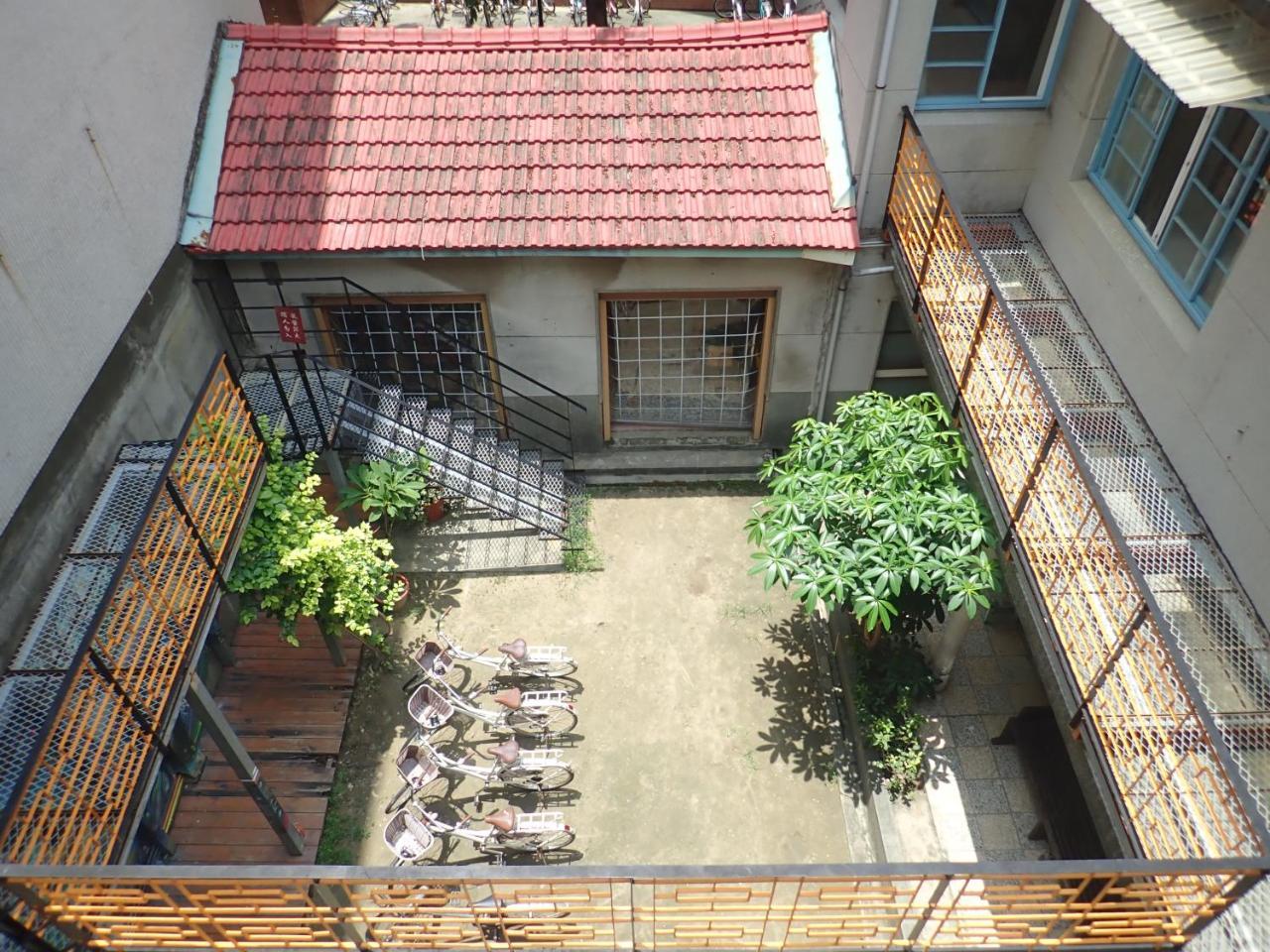 City Hut 1828 台南 エクステリア 写真
